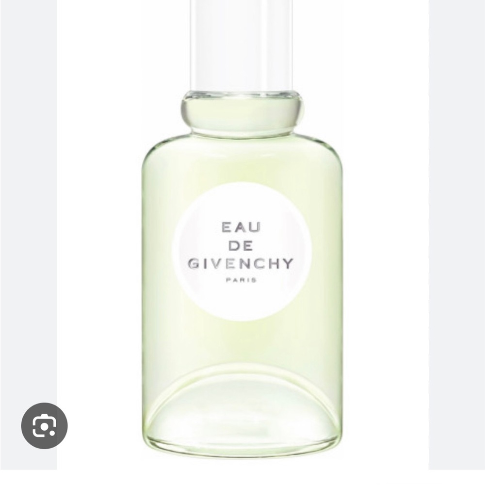 Eau de Givenchy Paris Perfume